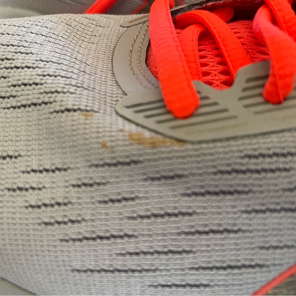 Women’s ASICS - Picture 4 of 8